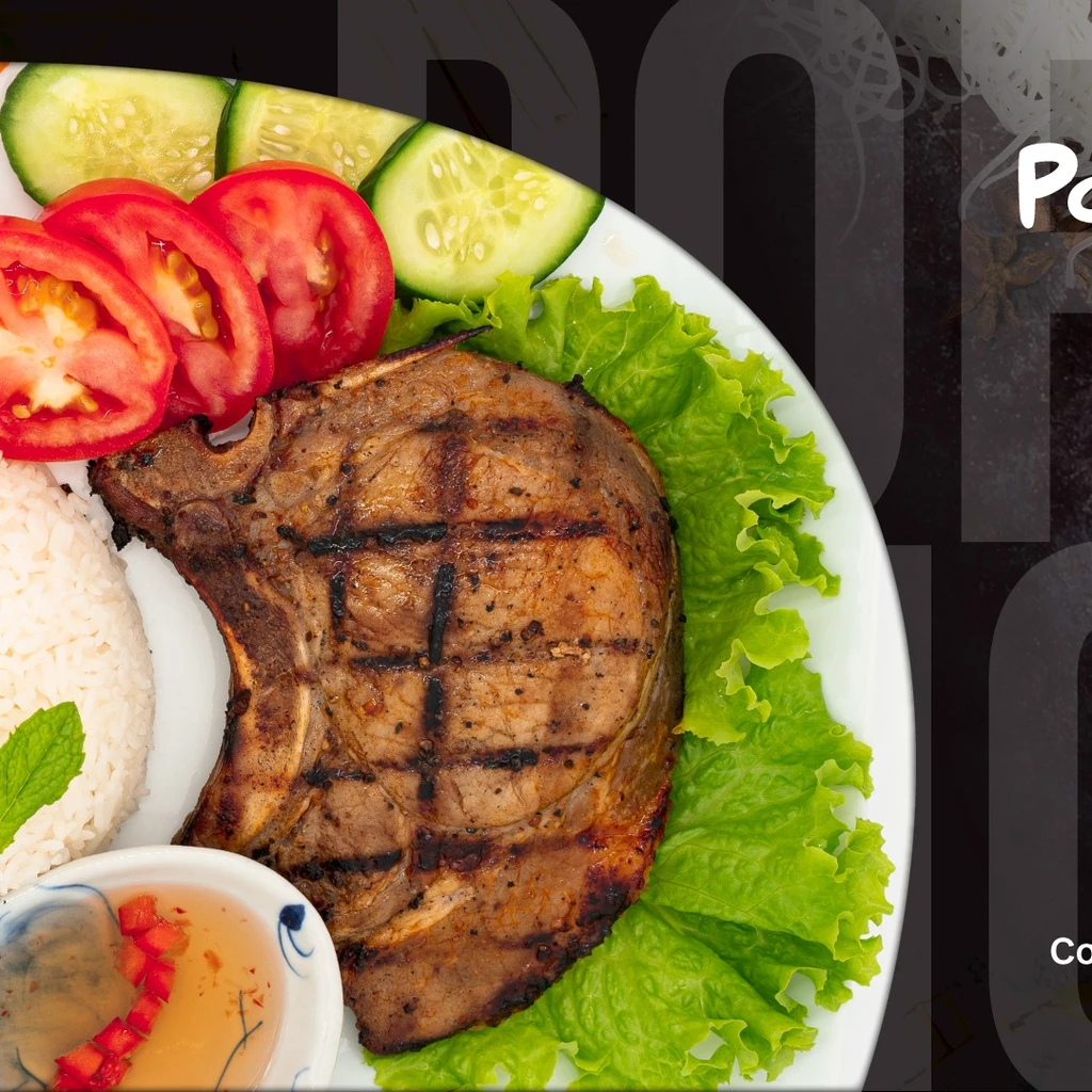 #13. Pork chops / Com suon nuong