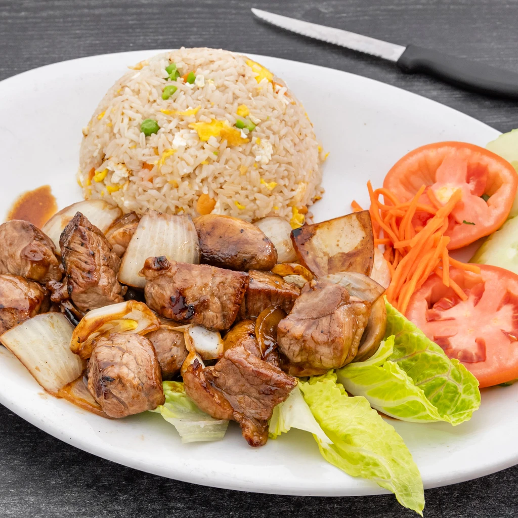 20. Shaken beef fried rice / Com chien bo luc lac